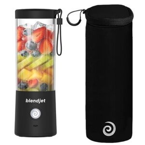 black BlendJet 2 with travel case
